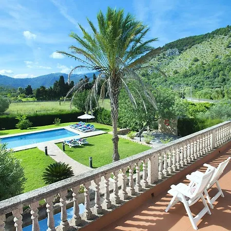 Villa Busqueroles By