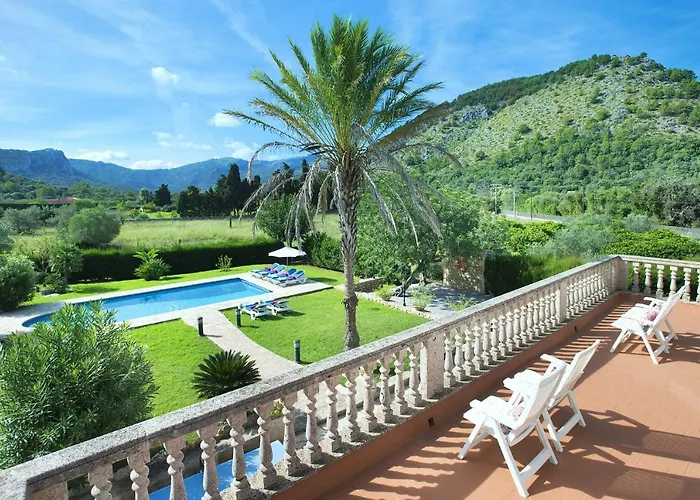 Villa Busqueroles By