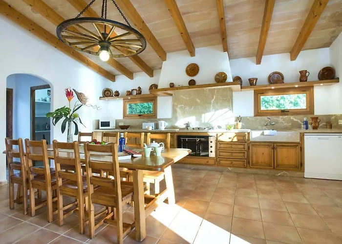 Busqueroles By Pollença