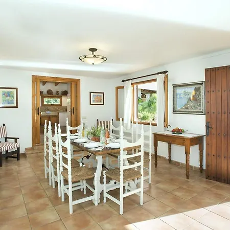 Busqueroles By Pollença