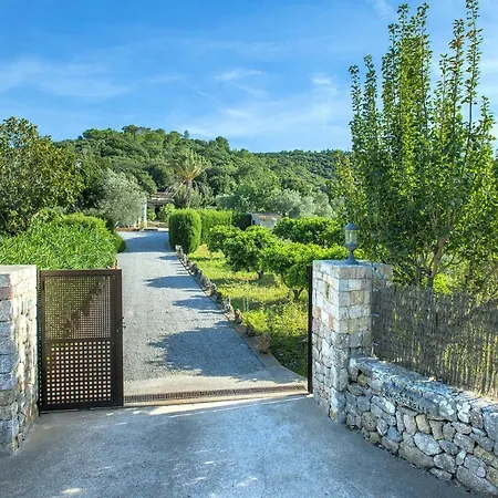 Busqueroles By * Pollensa