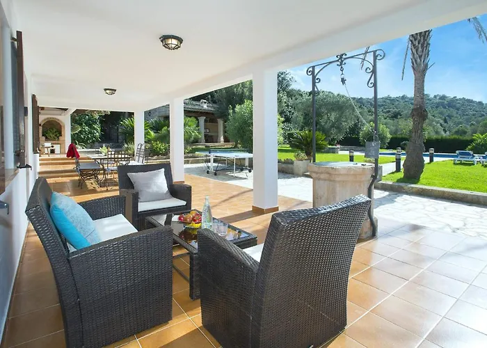 Busqueroles By Willa Pollensa