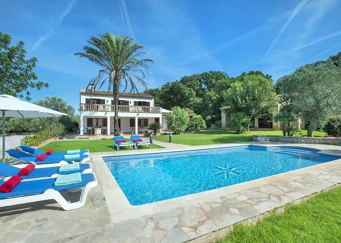 Busqueroles By * Pollensa